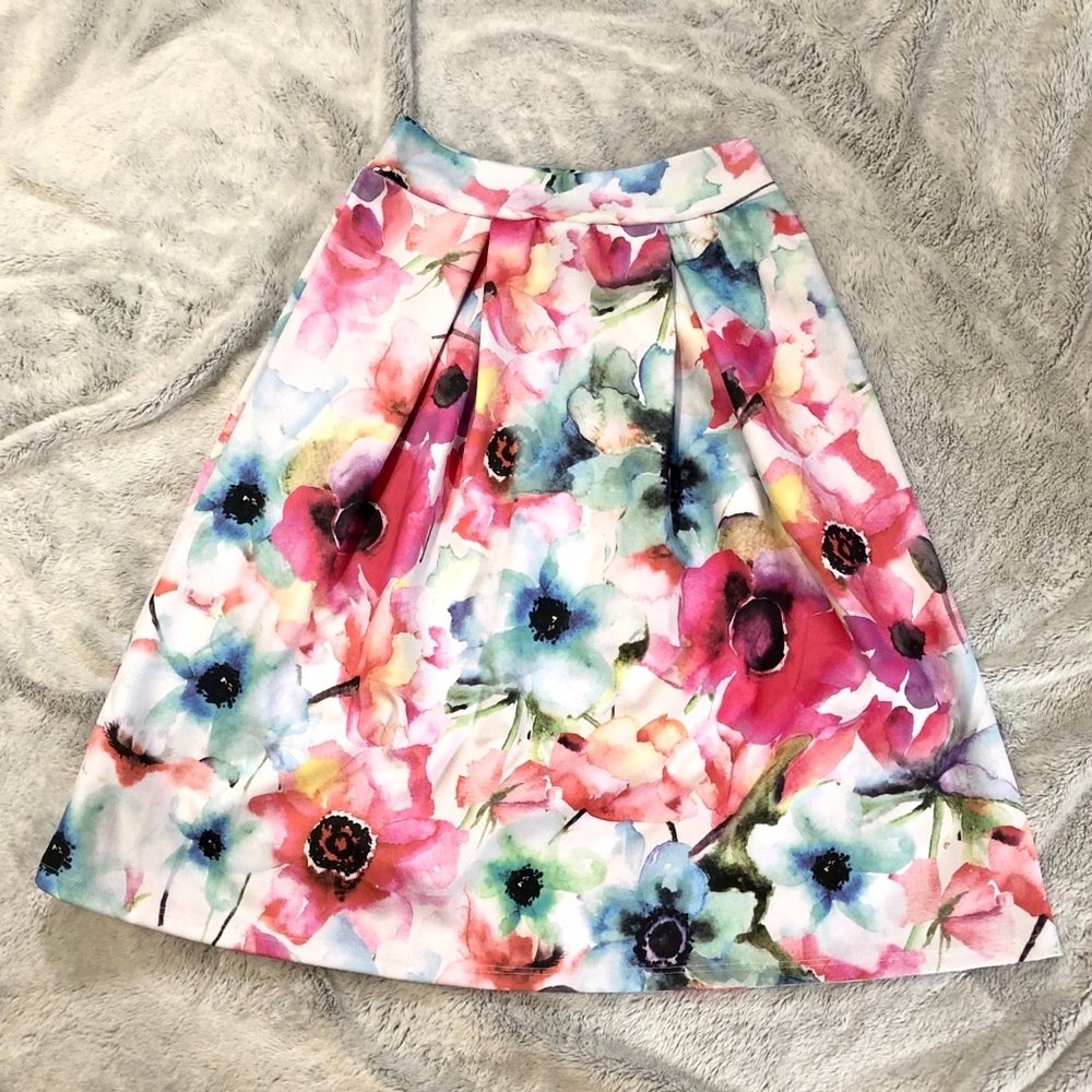 Watercolor Floral Knee Length Rue21 Skirt